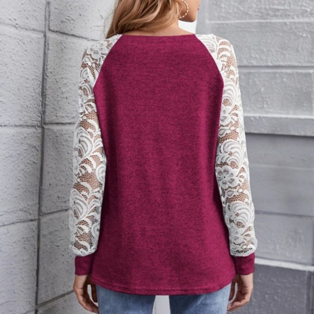 lace details Long sleeved Top - Picture 2 of 5